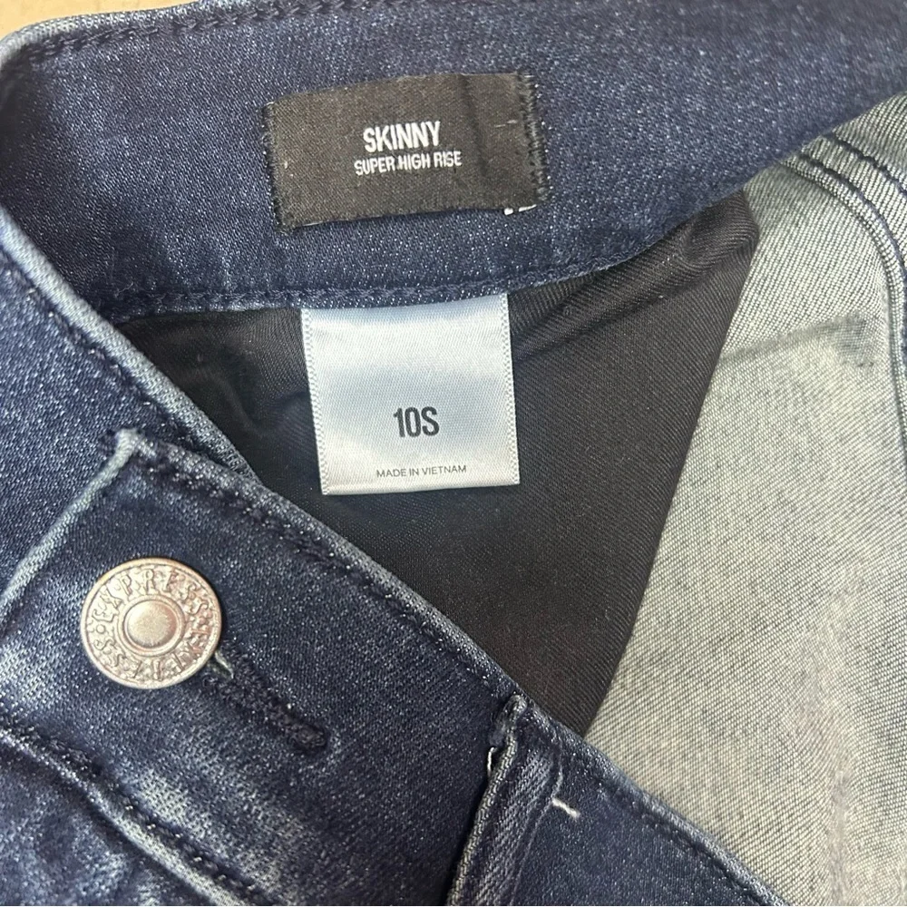 Express Super High Rise Skinny Jeans dark wash distressed size 10S